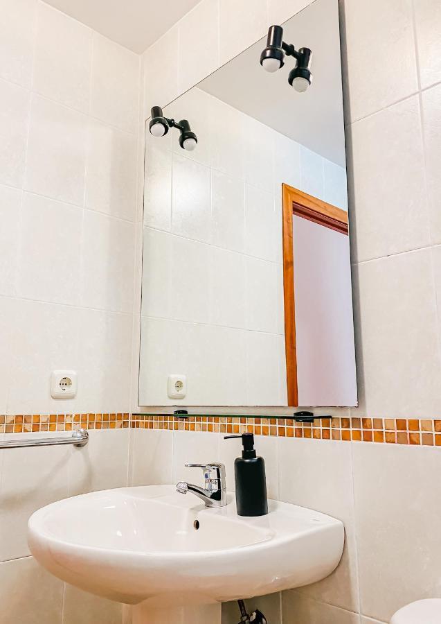 Апартаменты Habitacion Privada + Bano Privado En La Vivienda Коральео Экстерьер фото